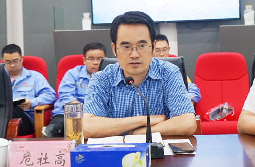 危社高、張濤一行到松滋肥業(yè)調(diào)研信息化工作(圖3) 危社高、張濤一行到松滋肥業(yè)調(diào)研信息化工作(圖3)