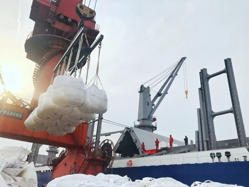 國(guó)際貿(mào)易公司獲得市級(jí)外貿(mào)專(zhuān)項(xiàng)資金416萬(wàn)元(圖1) 國(guó)際貿(mào)易公司獲得市級(jí)外貿(mào)專(zhuān)項(xiàng)資金416萬(wàn)元(圖1)