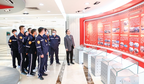 新疆宜化組織開展優秀班長“三個一”活動(圖1) 新疆宜化組織開展優秀班長“三個一”活動(圖1)