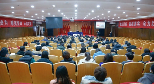 學習貫徹黨的十九屆五中全會精神市委宣講團(宜化集團)報告會舉行(圖1) 學習貫徹黨的十九屆五中全會精神市委宣講團(宜化集團)報告會舉行(圖1)