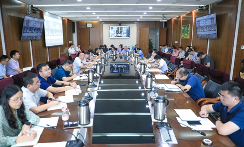 集團召開二季度安委會環委會(擴大)會議(圖1) 集團召開二季度安委會環委會(擴大)會議(圖1)