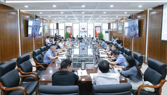 集團召開產業(yè)調度會暨8月份工程調度會(圖1) 集團召開產業(yè)調度會暨8月份工程調度會(圖1)