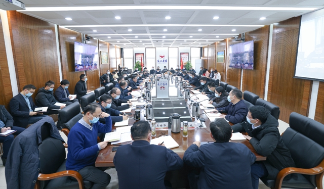 集團(tuán)黨委開展全面從嚴(yán)治黨專題學(xué)習(xí)研討(圖1) 集團(tuán)黨委開展全面從嚴(yán)治黨專題學(xué)習(xí)研討(圖1)