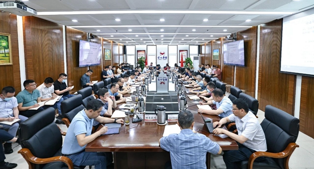 集團黨委深入學習習近平總書記關于安全生產重要論述并研究部署安全生產工作(圖1) 集團黨委深入學習習近平總書記關于安全生產重要論述并研究部署安全生產工作(圖1)