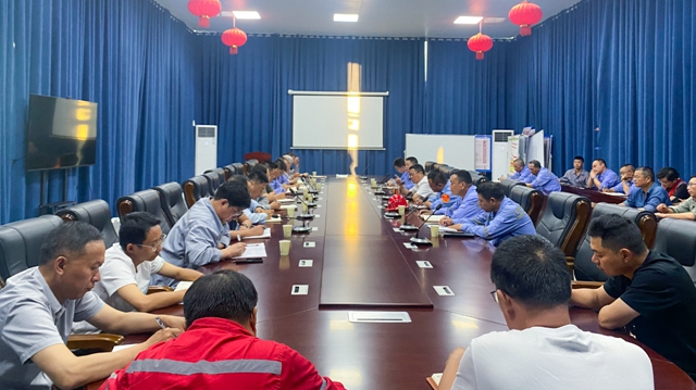 王大真到田家河項目指揮部現(xiàn)場辦公 安排部署工程項目建設(shè)安全工作(圖1) 王大真到田家河項目指揮部現(xiàn)場辦公 安排部署工程項目建設(shè)安全工作(圖1)