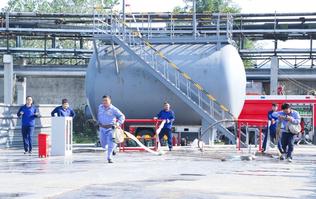 以賽促練礪精兵！股份公司開展應(yīng)急技能比武